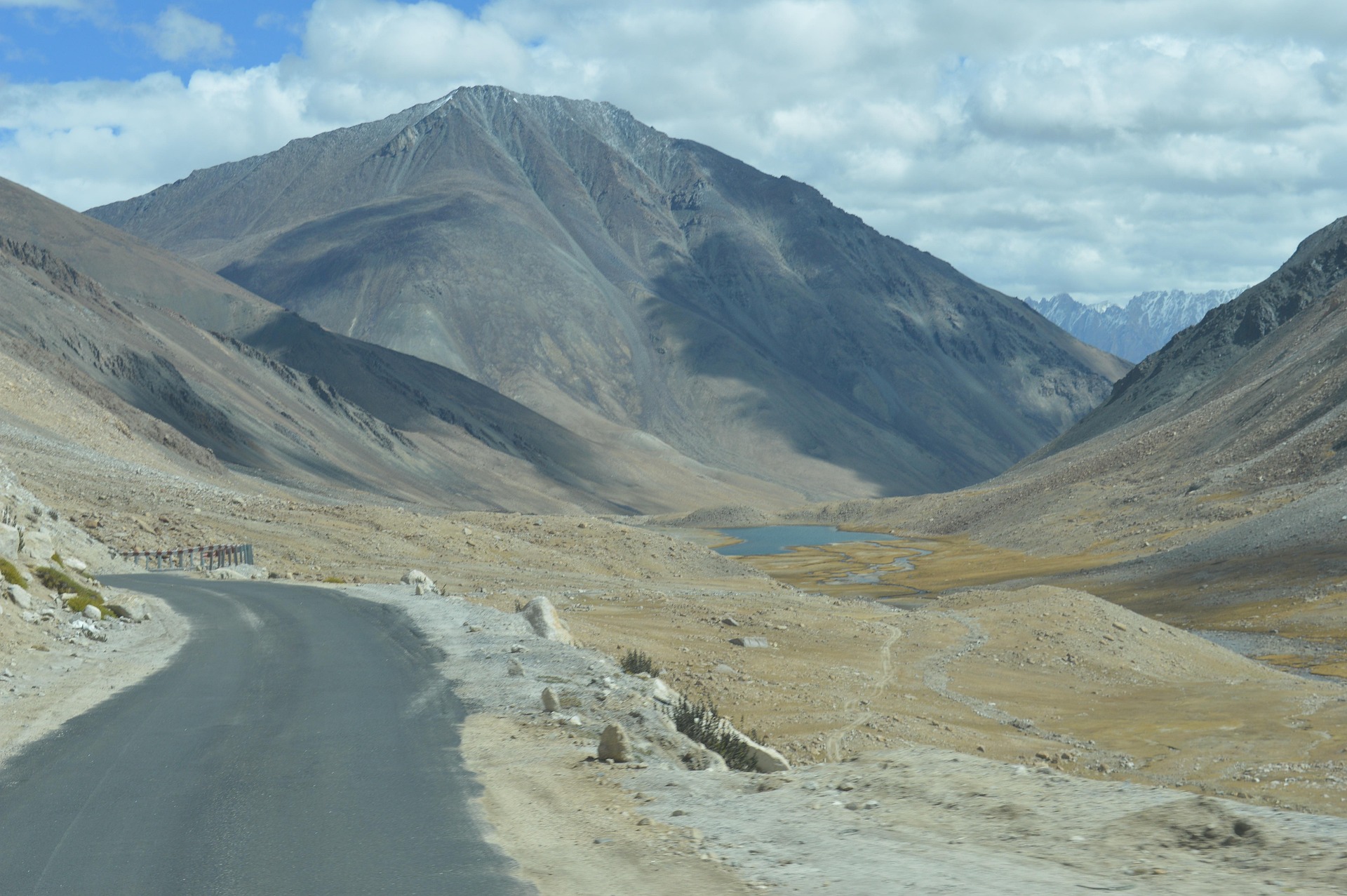 Yula Lake